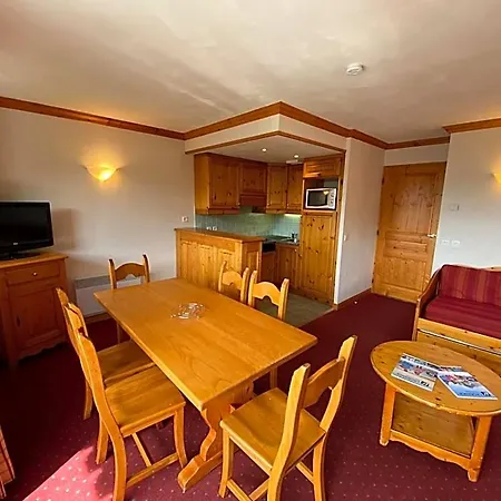 Lagrange Aspen 4*