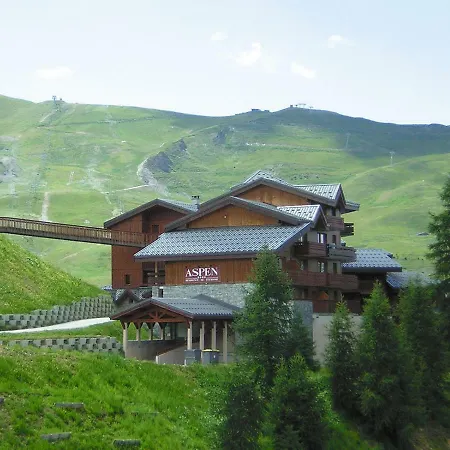 Lagrange Aspen 4*